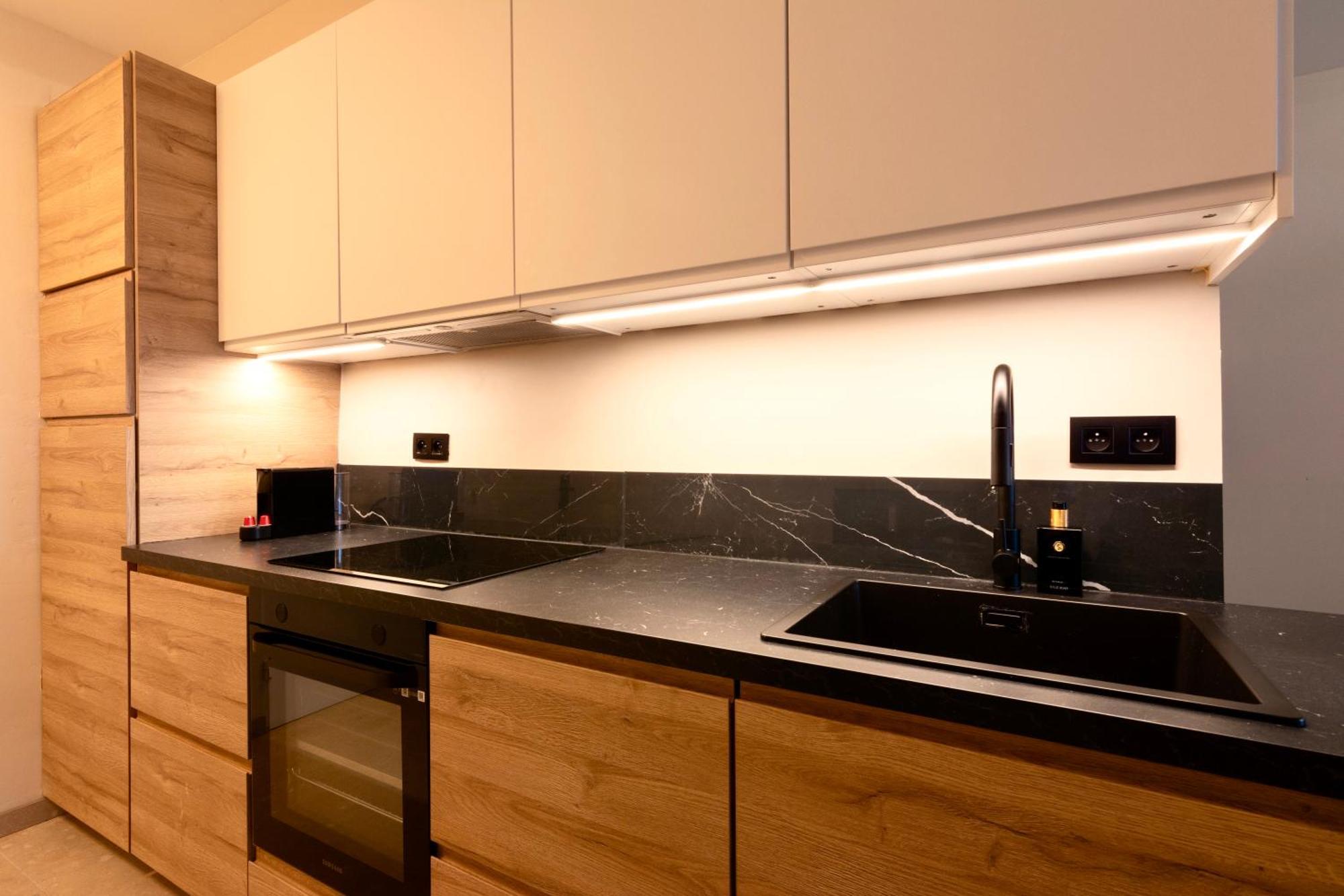 Studio By Aimee - 20M From The Beach & In City Centre! Ostende Extérieur photo